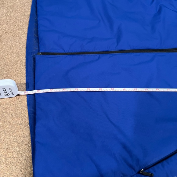 Lululemon Men’s vest - Picture 6 of 6